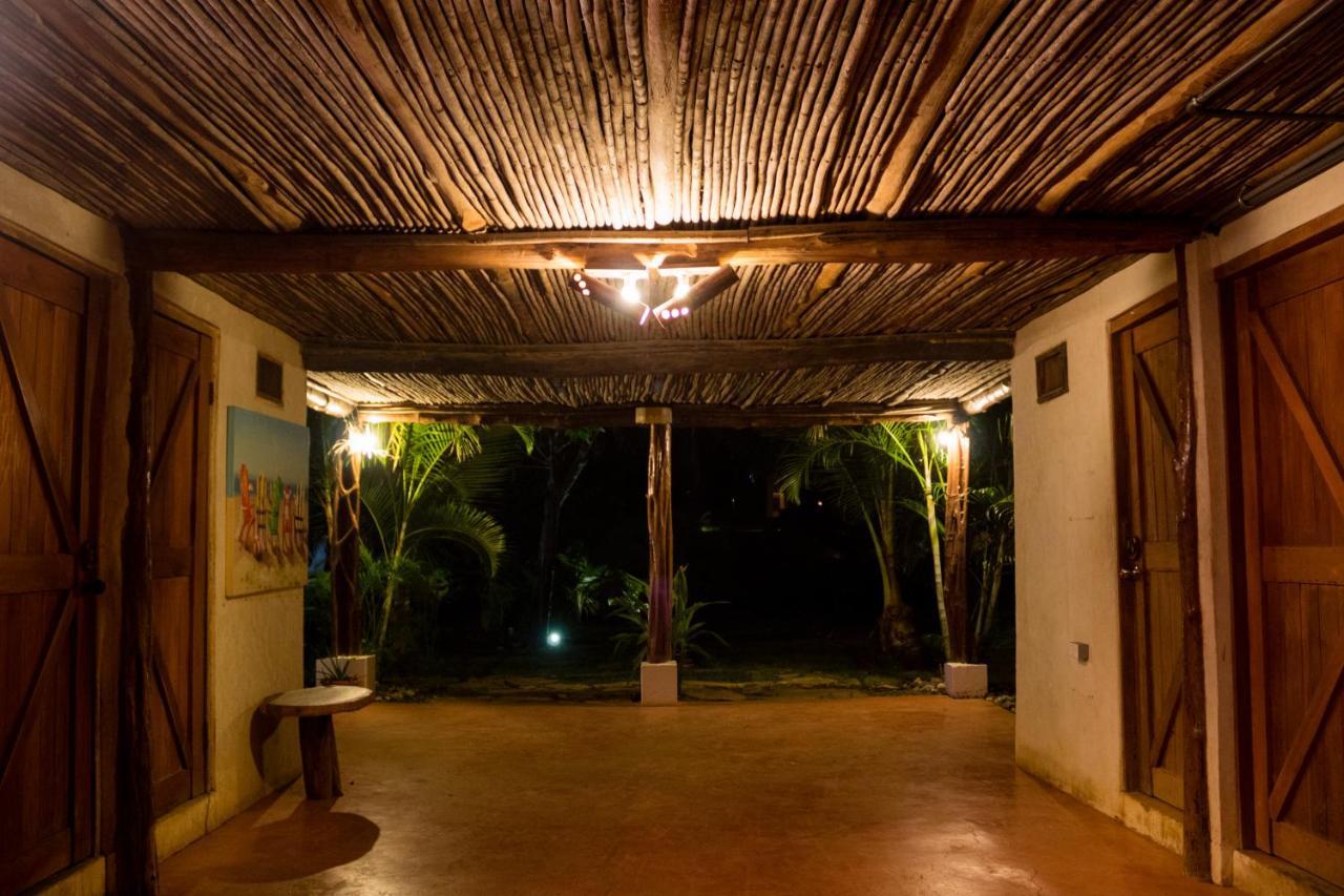 Hostel La Choza Playa Venao Exterior foto